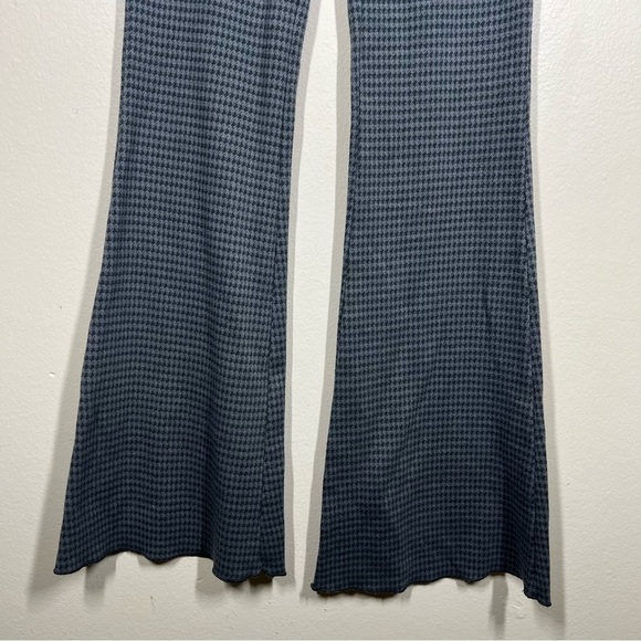 Aerie American Eagle Gray Houndstooth Flare Pull On Pants Womens Size XS - Picture 3 of 8